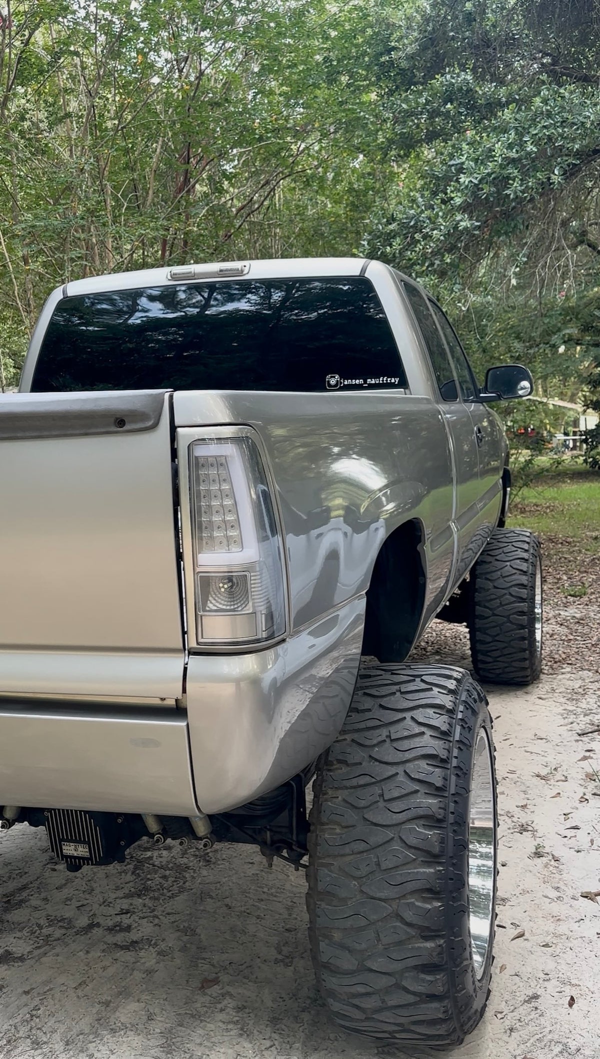 1999-2006 Chevy Silverado Tail Lights (Ready to Ship)