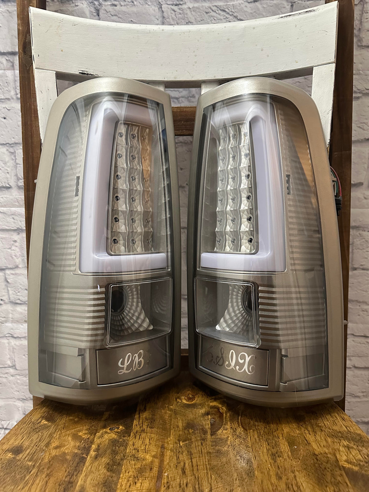 1999-2006 Chevy Silverado / GMC Sierra Tail Lights